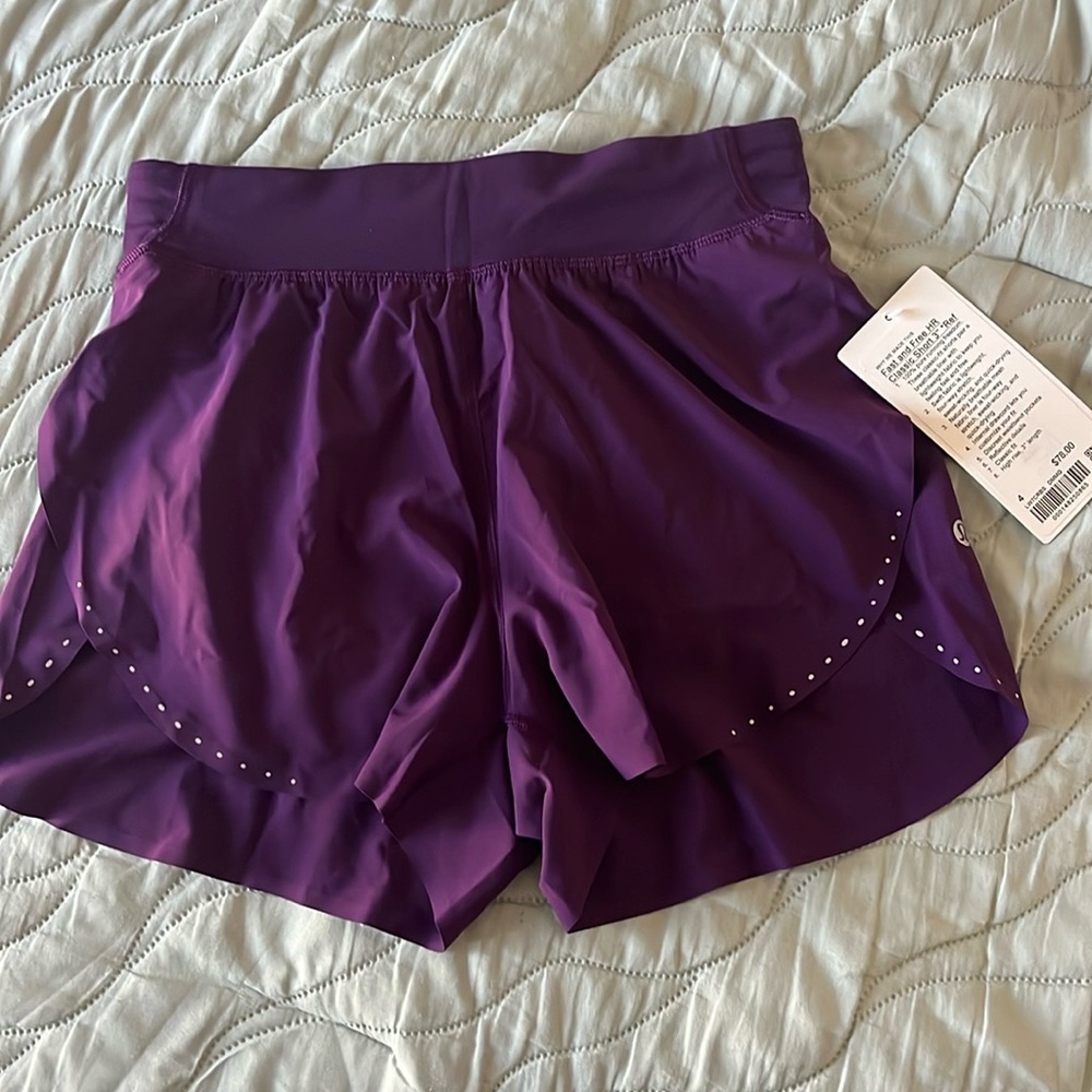 LULULEMON Fast and Free HR Classic Short 3” *Reflective